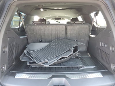 2025 Chevrolet Suburban RST