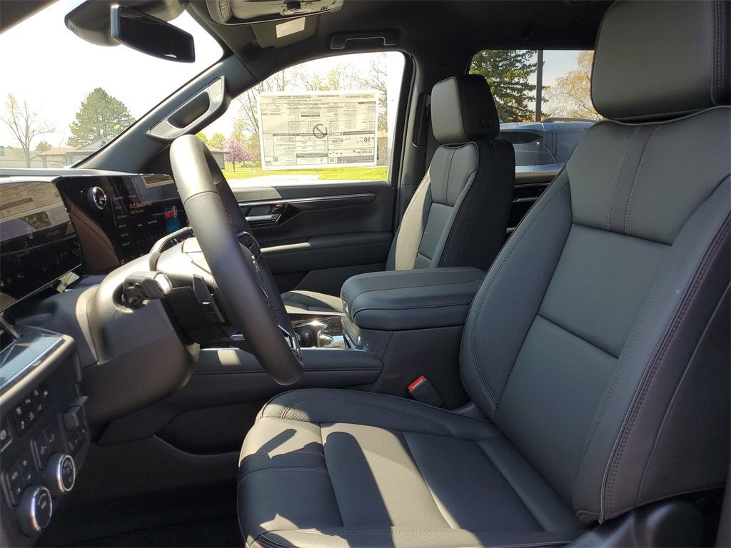 2025 Chevrolet Suburban RST