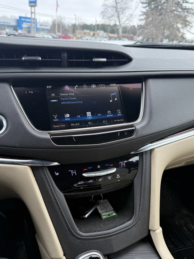 2017 Cadillac XT5 Luxury AWD