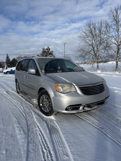 2011 Chrysler Town & Country Limited