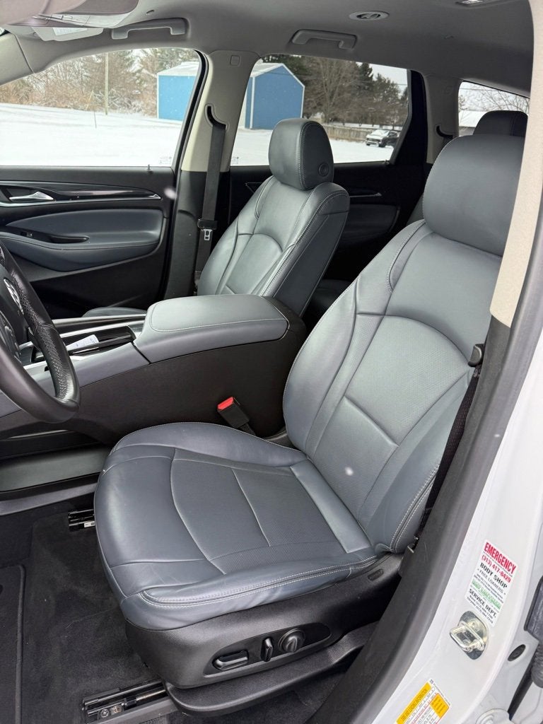 2020 Buick Enclave Essence